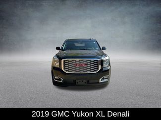 Used 2019 GMC Yukon XL Denali w/ Denali Ultimate Package video 3