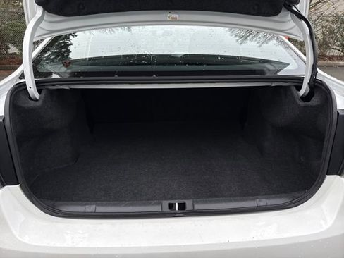 Used 2018 Subaru Impreza 2.0i Sport image 13