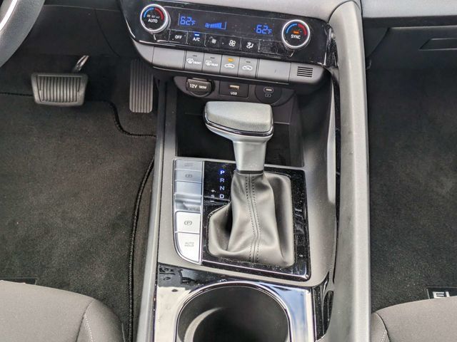 Certified 2025 Hyundai Elantra Hybrid FWD image 18