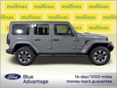 Used 2018 Jeep Wrangler Unlimited Sahara image 4