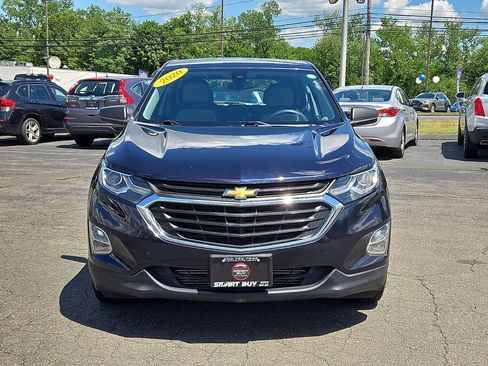 Used 2020 Chevrolet Equinox LS w/ LPO, Cargo Package FWD image 3