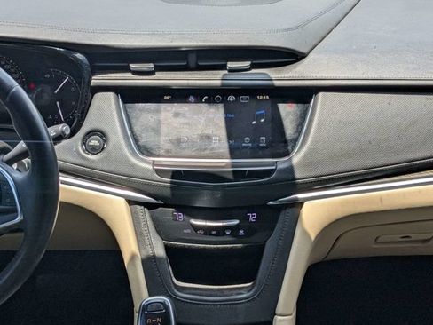 Used 2017 Cadillac XT5 FWD image 20
