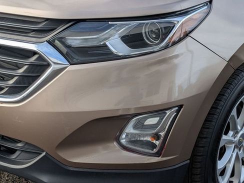 Used 2019 Chevrolet Equinox LT w/ Driver Convenience Package image 5