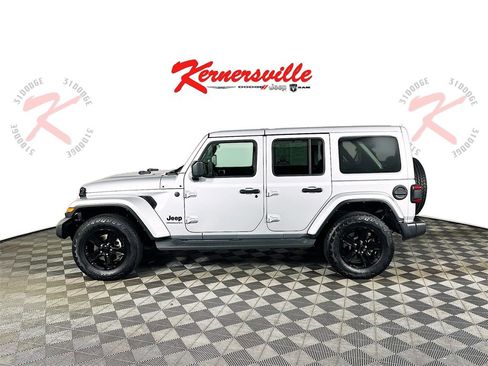 Used 2023 Jeep Wrangler Altitude image 4