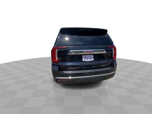 Used 2023 GMC Yukon XL SLT w/ SLT Premium Package AWD/4WD image 9