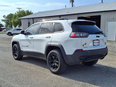 Used 2022 Jeep Cherokee Latitude w/ Sun & Sound Group AWD/4WD image 18