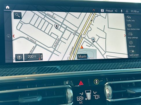 Used 2023 BMW X4 M40i w/ Premium Package image 13