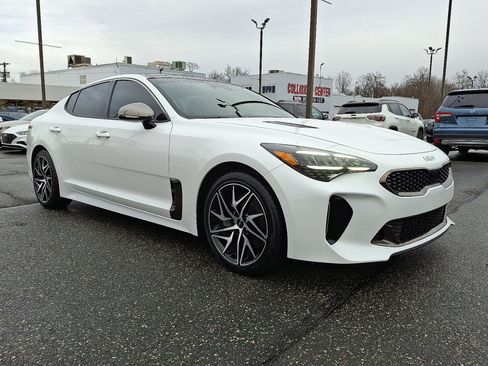 Used 2022 Kia Stinger GT-Line w/ Sun & Sound Package image 7