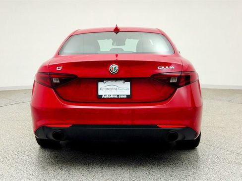 Used 2022 Alfa Romeo Giulia Sprint AWD/4WD image 6