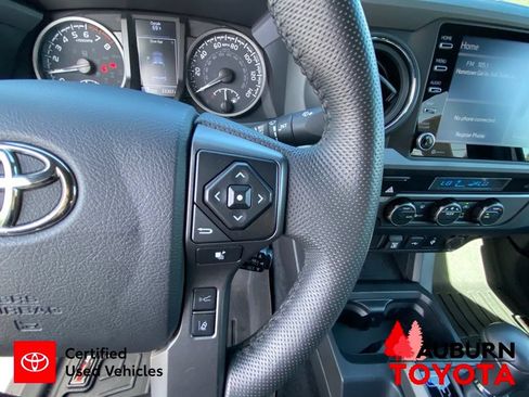 Certified 2022 Toyota Tacoma TRD Off-Road AWD/4WD image 43