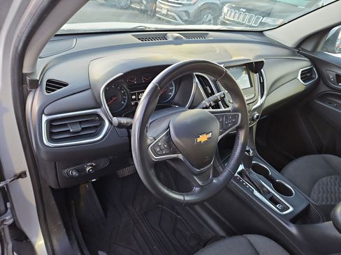 Used 2018 Chevrolet Equinox LT image 16