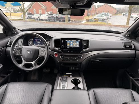 Used 2024 Honda Passport EX-L image 16