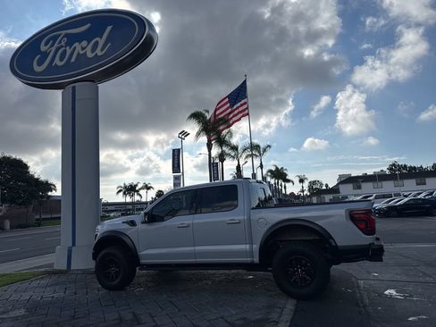 Used 2025 Ford F150 Raptor AWD/4WD image 29