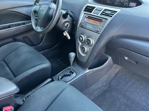 Used 2012 Toyota Yaris Sedan image 15