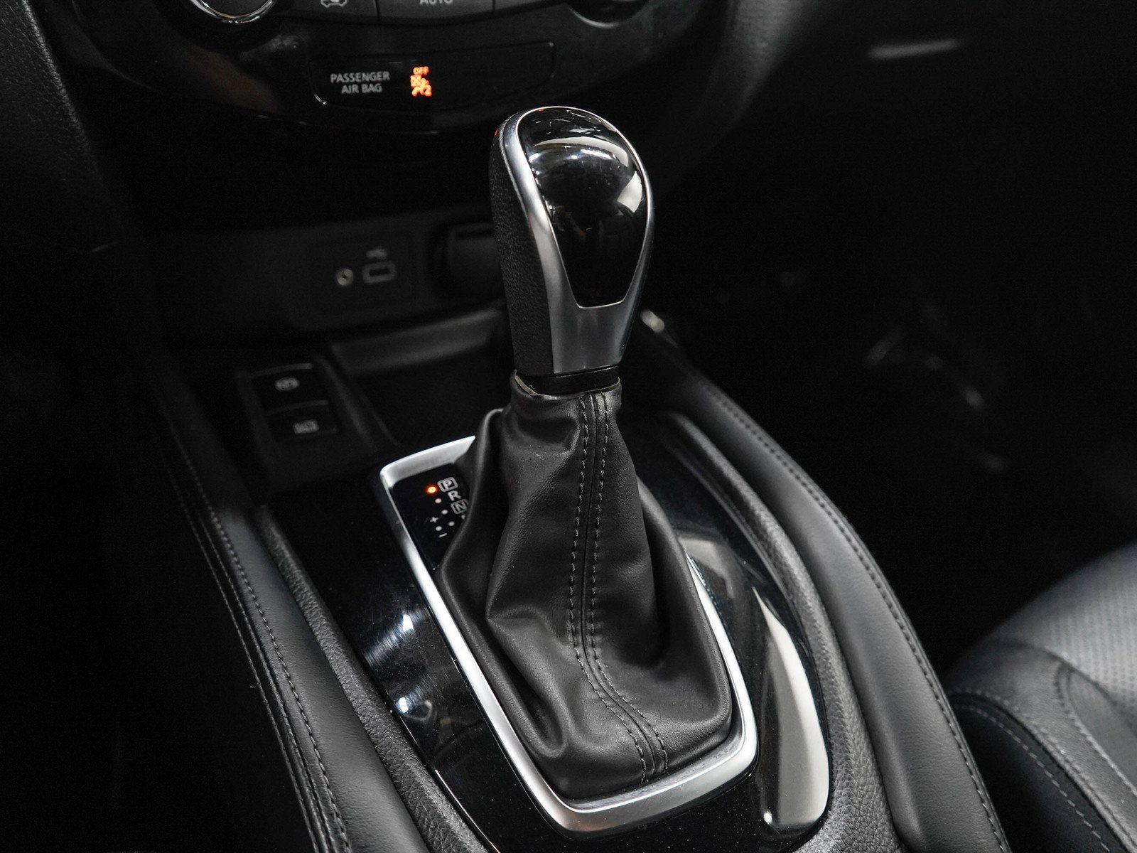 Used 2019 Nissan Rogue SL AWD/4WD image 23