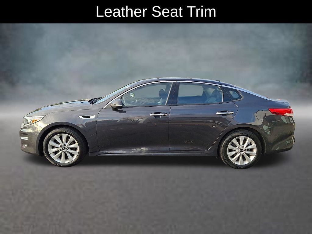 Used 2018 Kia Optima EX w/ Premium Package FWD image 9