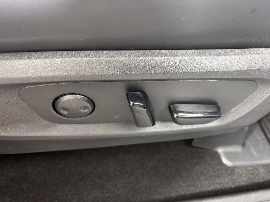 Used 2023 Nissan Pathfinder Platinum w/ Cargo Package AWD/4WD image 8