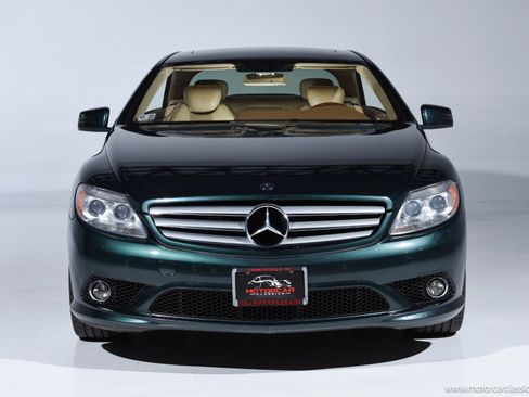Used 2010 Mercedes-Benz CL 550 4MATIC image 2