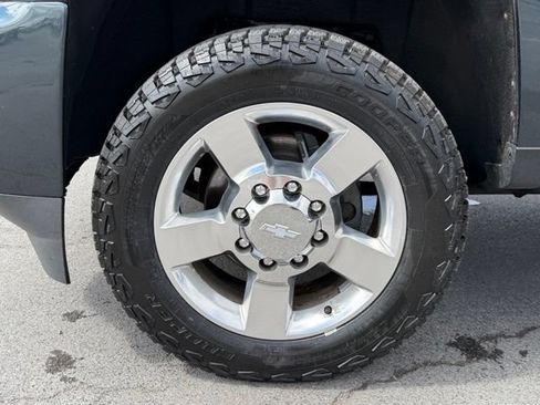 Used 2018 Chevrolet Silverado 2500 High Country w/ Duramax Plus Package AWD/4WD image 11