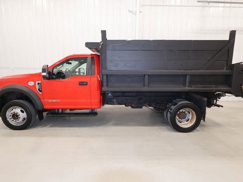 Certified 2017 Ford F550 4x4 Regular Cab Super Duty image 7