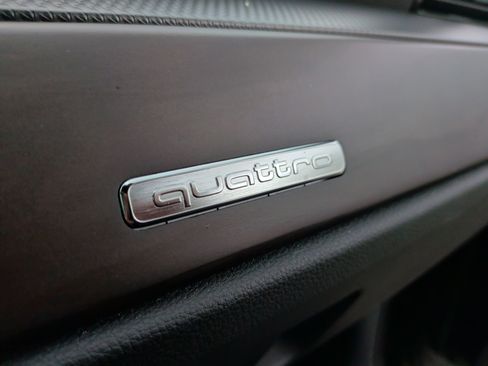 Used 2023 Audi Q3 2.0T Premium w/ Black Optic Sport Package image 33