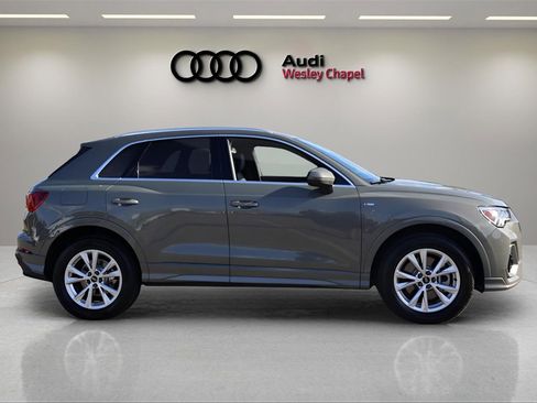 Used 2022 Audi Q3 2.0T Premium Plus image 6