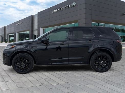 Used 2025 Land Rover Discovery Sport Dynamic SE AWD/4WD image 2