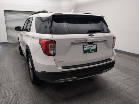 Used 2022 Ford Explorer XLT w/ Equipment Group 202A RWD image 6