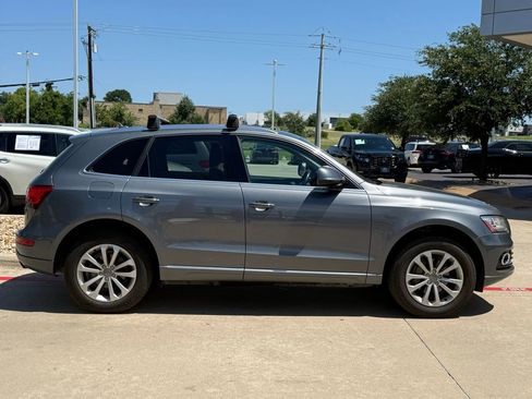 Used 2023 Volkswagen Tiguan SE R-Line FWD image 7