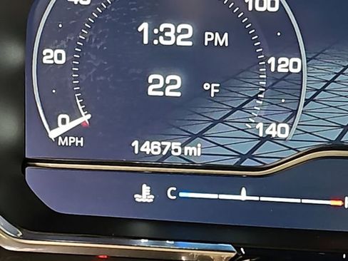 Used 2023 GMC Sierra 1500 Elevation image 13