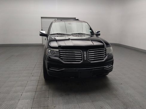 Used 2016 Lincoln Navigator Select RWD image 14