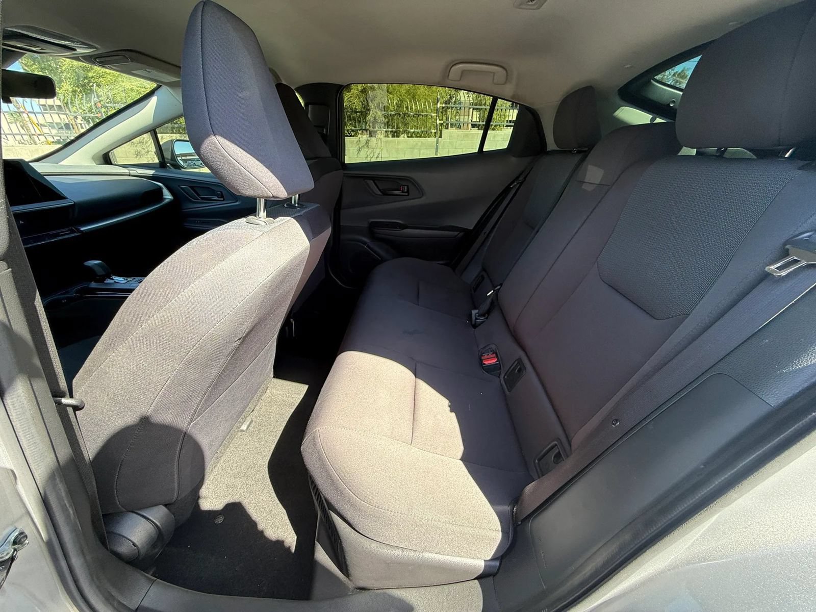 Used 2024 Toyota Prius LE FWD image 18