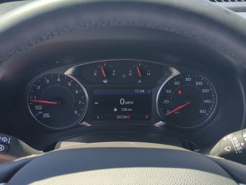 Certified 2024 GMC Terrain SLT AWD/4WD image 10