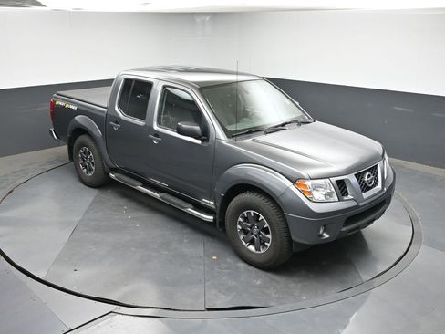 Used 2019 Nissan Frontier Desert Runner image 24