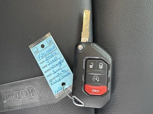 Used 2024 Jeep Wrangler Unlimited Sahara w/ Safety Group image 42