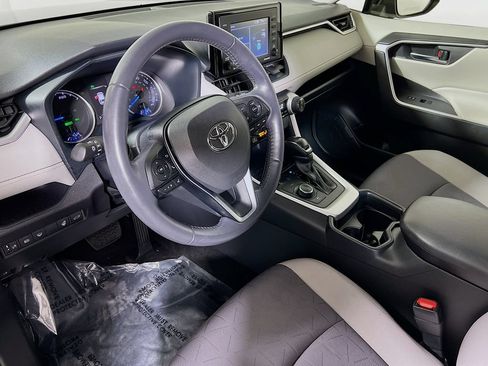 Used 2020 Toyota RAV4 XLE w/ Convenience Package AWD/4WD image 8