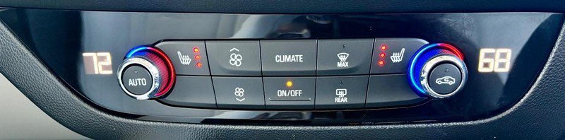 Used 2023 Buick Enclave Essence w/ Experience Buick Package FWD image 29