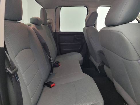 Used 2019 RAM 1500 Express w/ Express Value Package AWD/4WD image 19