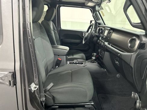 Used 2021 Jeep Wrangler Unlimited Sport AWD/4WD image 22