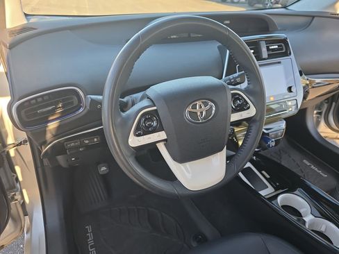 Certified 2017 Toyota Prius Four Touring image 16