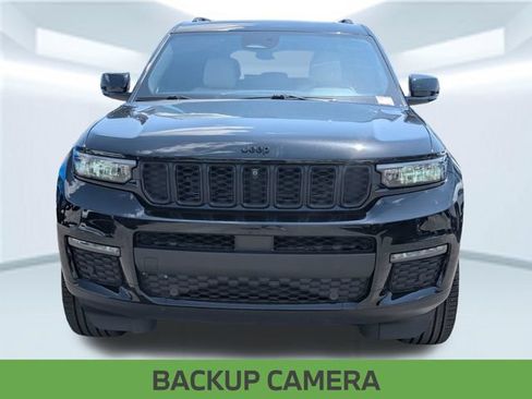 Certified 2025 Jeep Grand Cherokee L Limited w/ Luxury Tech Group II AWD/4WD image 11
