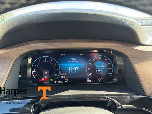 Used 2024 Volkswagen Atlas SE w/ Black Wheel Package image 15