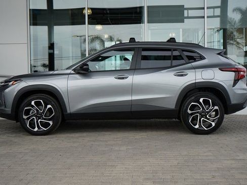 New 2026 Chevrolet Trax RS w/ Sunroof Package image 5