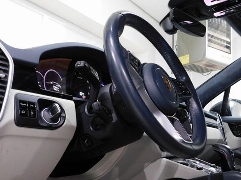 Used 2021 Porsche Cayenne GTS image 35