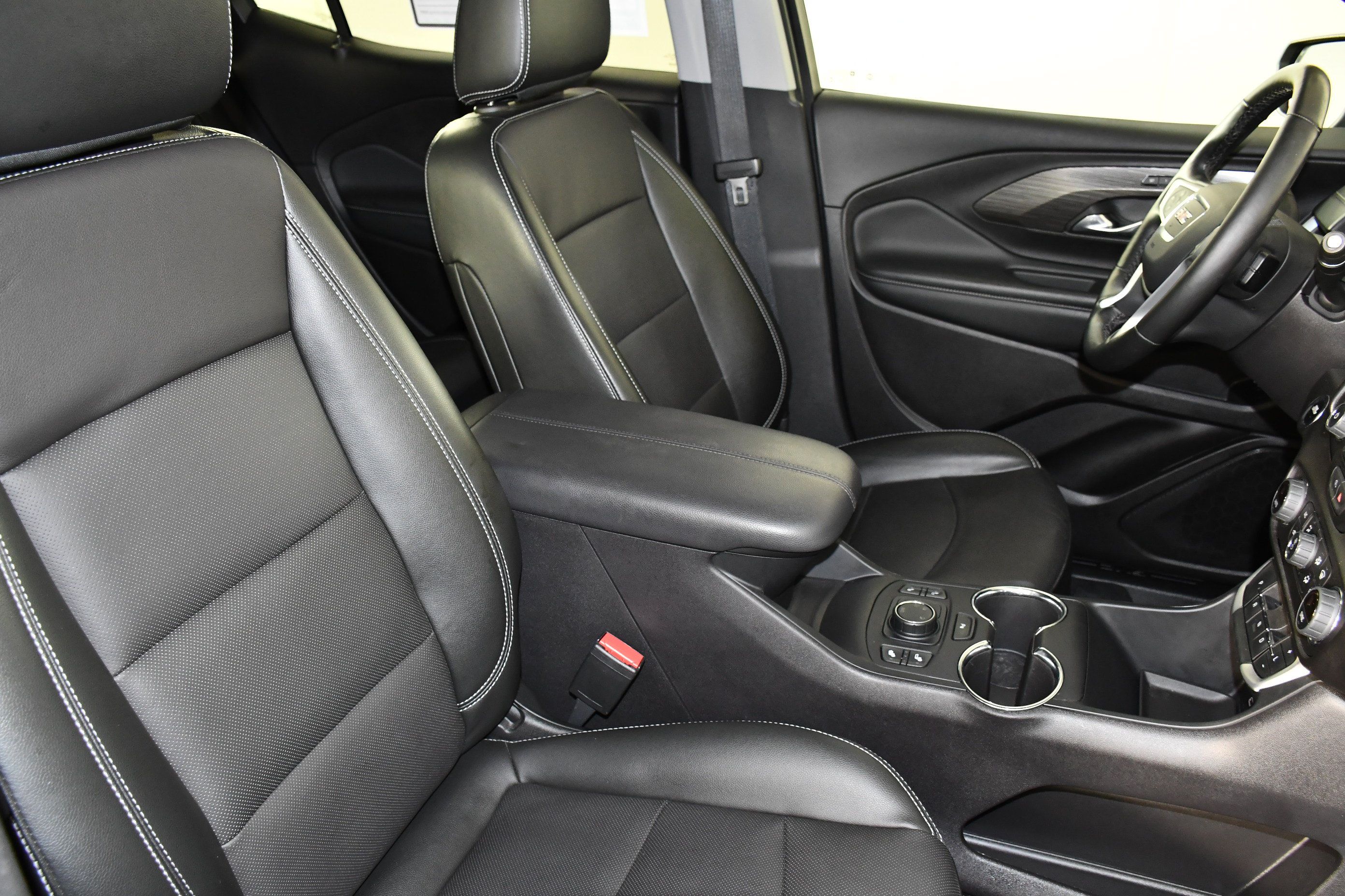 Used 2024 GMC Terrain SLT w/ Tech Package AWD/4WD image 44