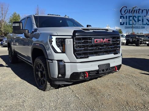 Used 2024 GMC Sierra 2500 AT4 w/ Technology Package image 1