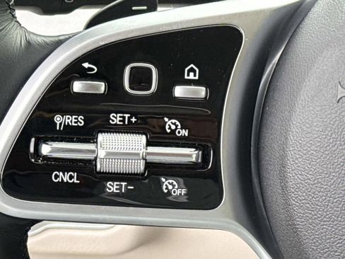 Used 2023 Mercedes-Benz GLE 450 4MATIC image 23