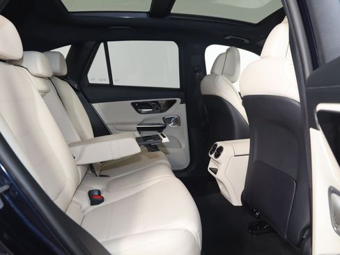 Used 2023 Mercedes-Benz GLC 300 4MATIC w/ Pinnacle Trim Package image 16