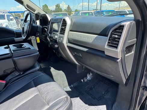Used 2020 Ford F450 Lariat w/ Lariat Value Package AWD/4WD image 18