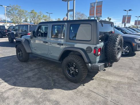 Used 2025 Jeep Wrangler Willys image 4